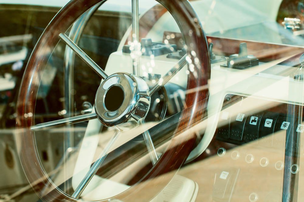 steering motor boat