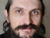 Наши души — осколки души Адама. Рождая детей, мы продолжаем дробить единую душу?
