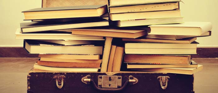 Святые книги в ящике или чемодане